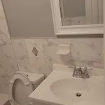 Room In A Beach House With Queen Bed In A Landlord Hosted Three Bedroom Apartment
